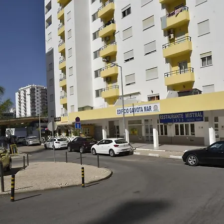 Appartamento Lovely Gaivota Mar Da Rocha With Pool , Parking Portimão