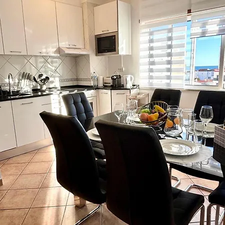 Appartement Lovely Gaivota Mar Da Rocha With Pool , Parking